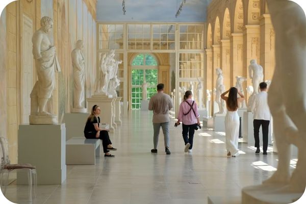 Visite culturelle dans un musée