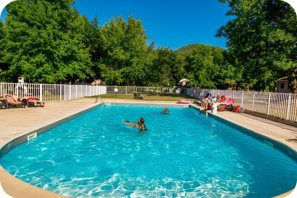 Piscine extérieure de la résidence