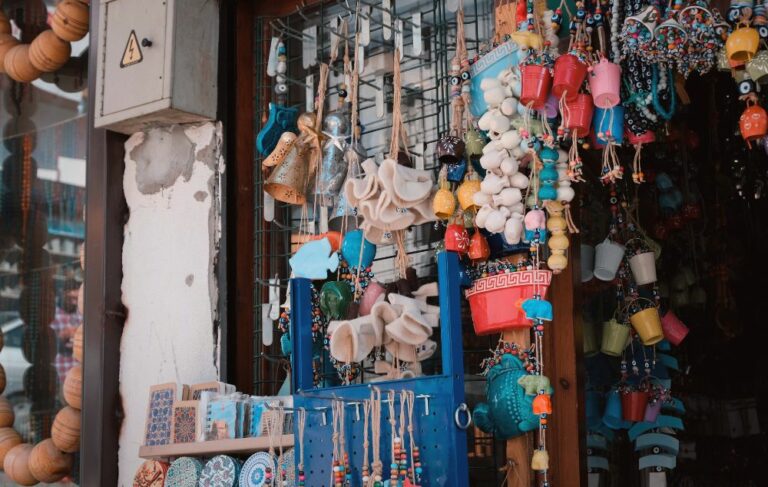 Boutique-souvenirs-vacances-quoi-ramener