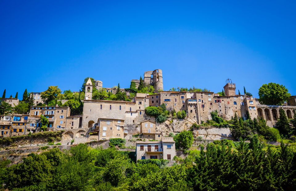 Montbrun-les-Bains-village