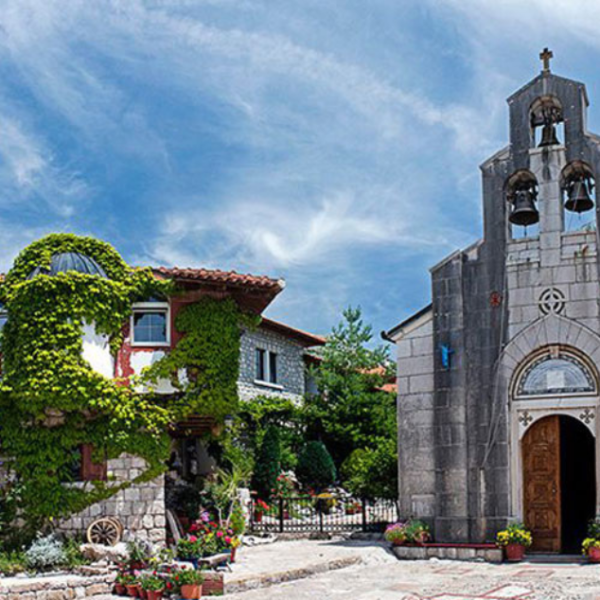 MONASTERE DE Tvrdoš