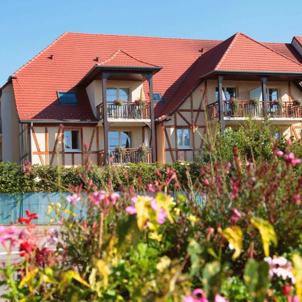 village de Bergheim en alsace - le-domaine-des-rois