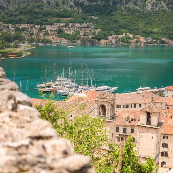 Vue des Bouches de Kotor au Monténégrppendant les vacances