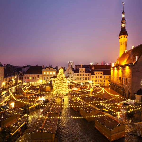 Place-tallinn-estonie-noël