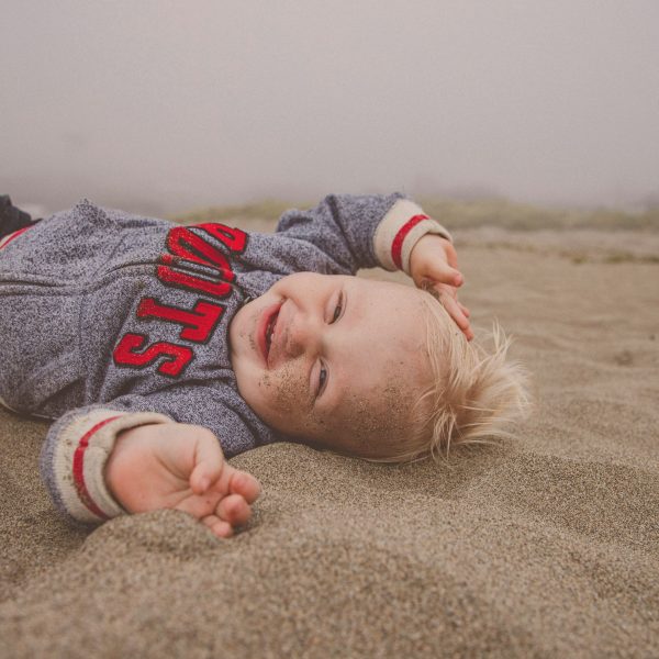 bébé premières vacances à la mer